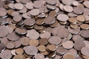 game crypto Debet
