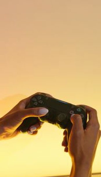game crypto Debet
