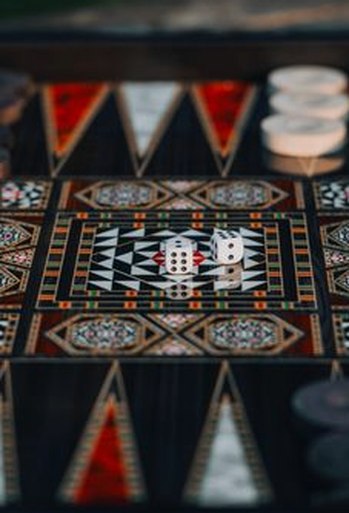game crypto Debet